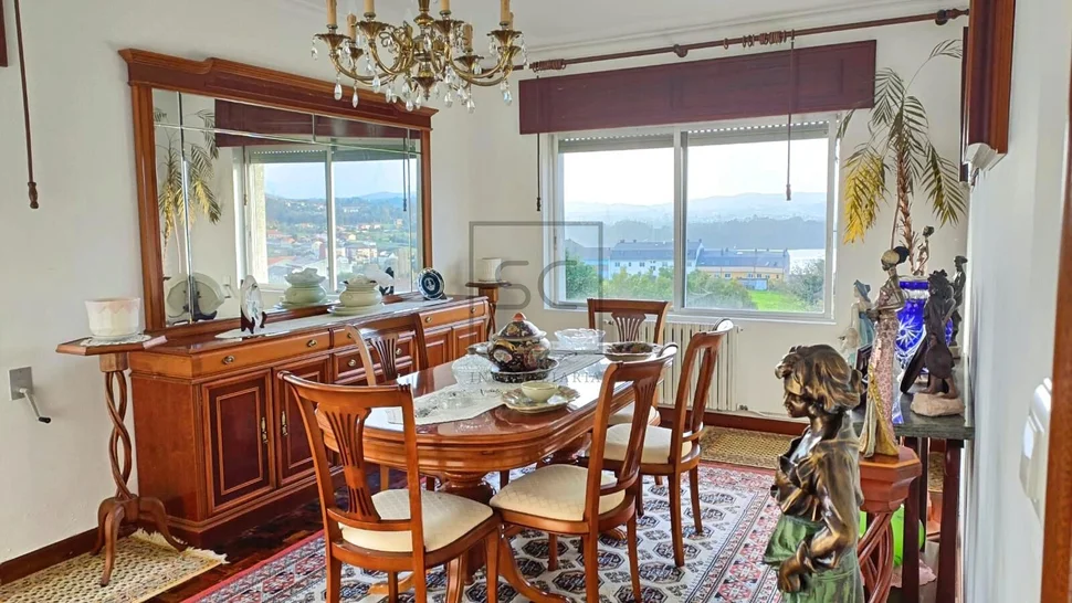 Casa con vistas a la ria en neda