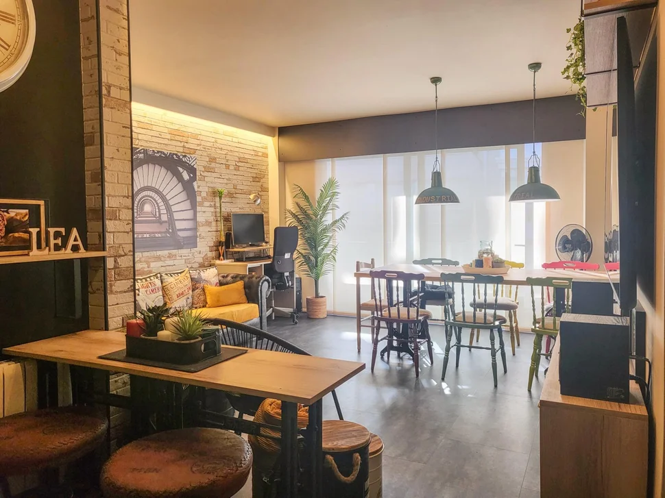 Amplio piso en ares con trastero y garaje cercano a la playa