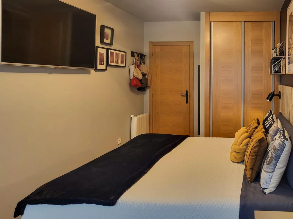 Amplio piso en ares con trastero y garaje cercano a la playa