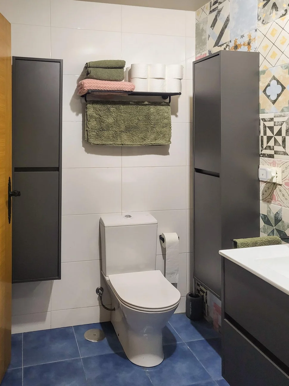 Amplio piso en ares con trastero y garaje cercano a la playa