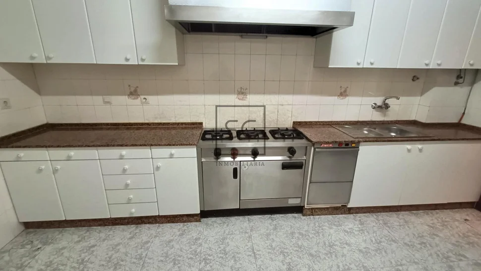 Local comercial en a gándara, narón