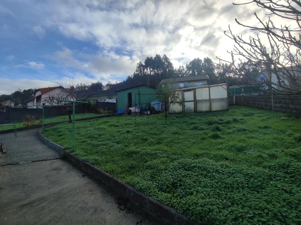 Bonita casa de dos alturas en valdoviño