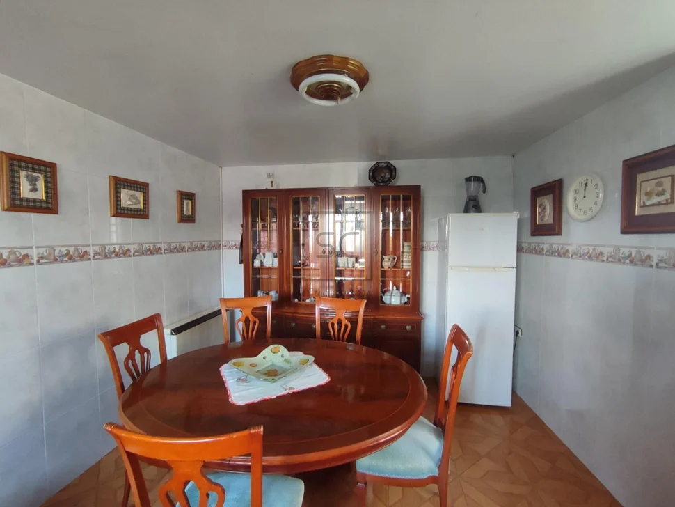 Bonita casa de dos alturas en valdoviño