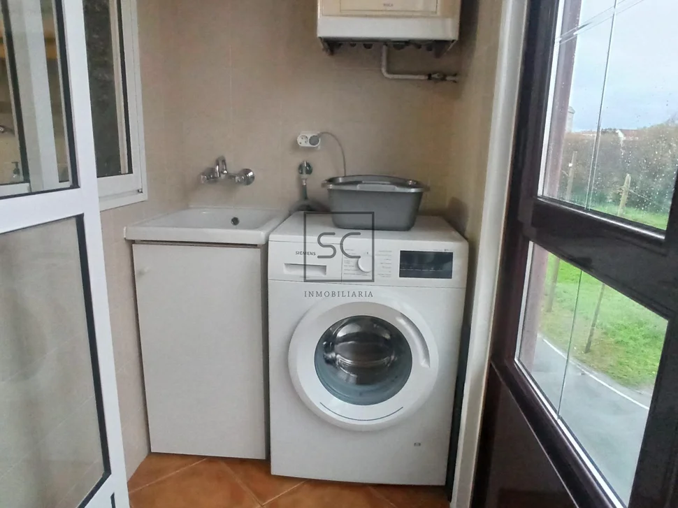 Piso amueblado con ascensor y garaje en narón