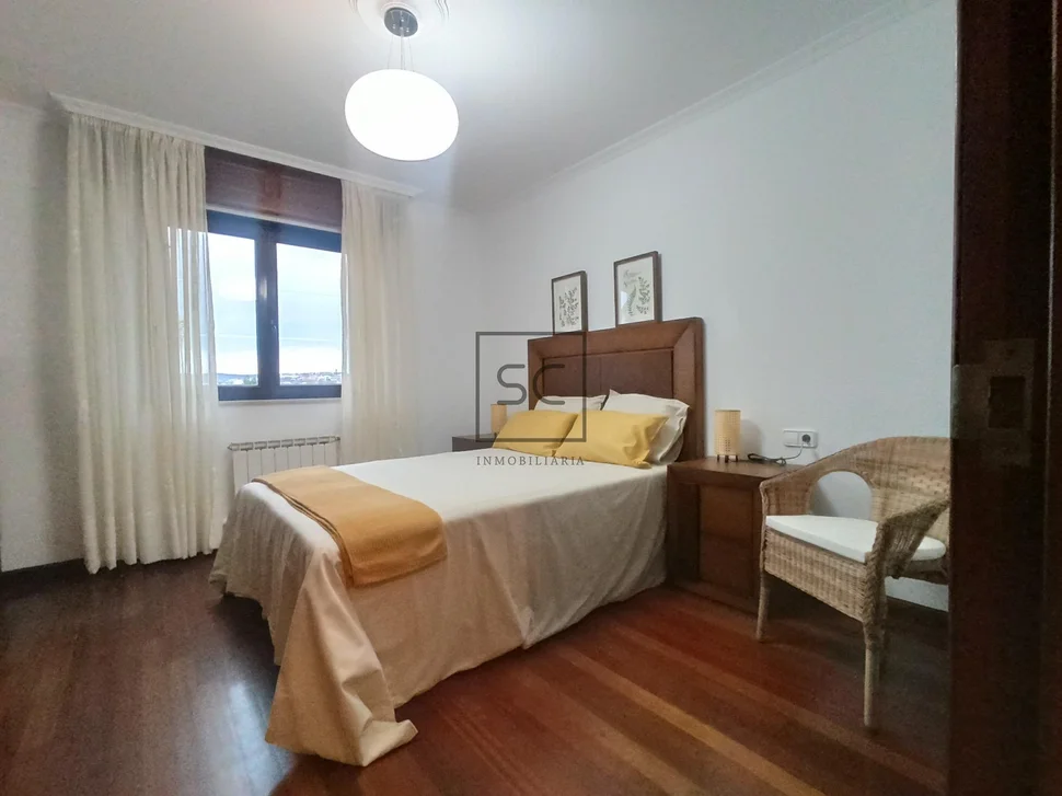 Piso amueblado con ascensor y garaje en narón