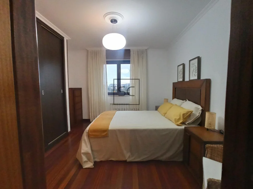 Piso amueblado con ascensor y garaje en narón