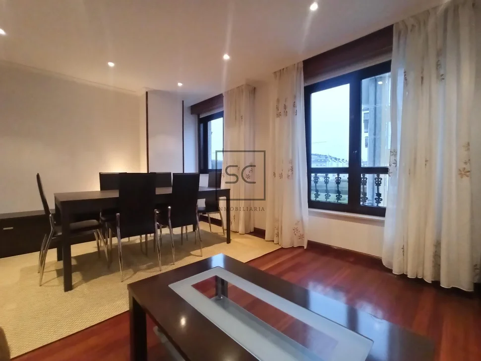 Piso amueblado con ascensor y garaje en narón