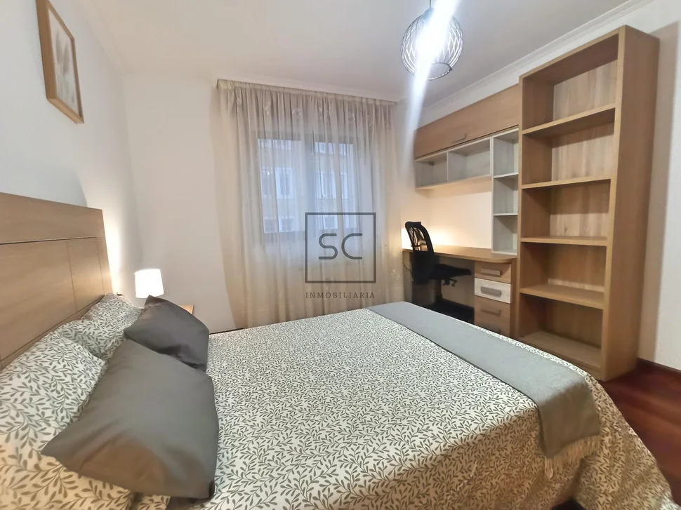 Piso amueblado con ascensor y garaje en narón