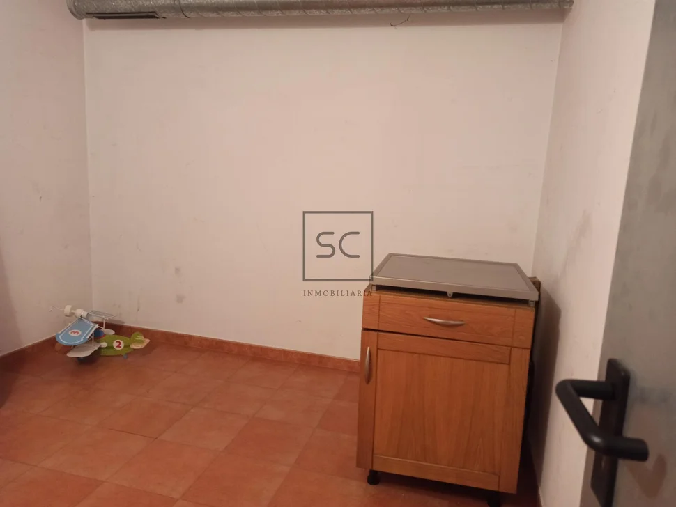 Piso amueblado con ascensor y garaje en narón