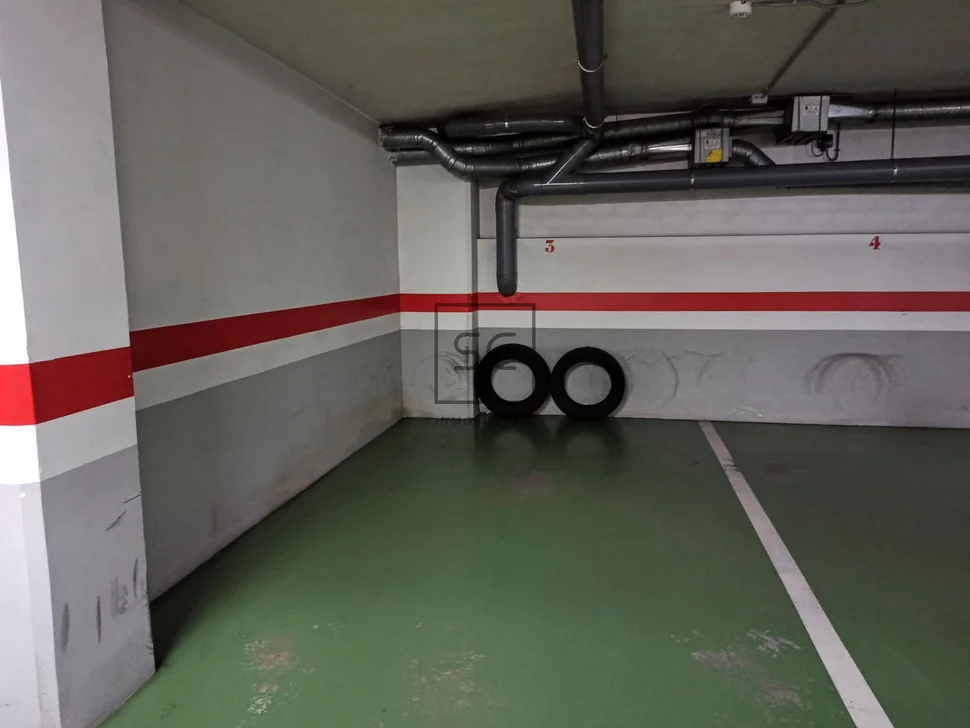 Piso amueblado con ascensor y garaje en narón