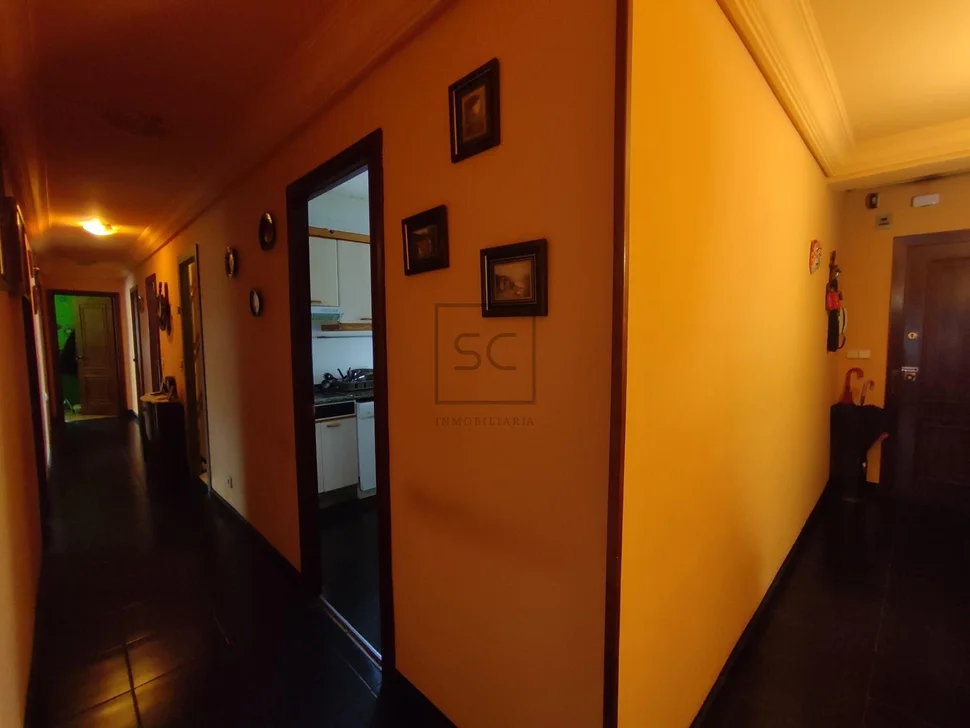 Amplio piso en la zona de caranza ferrol