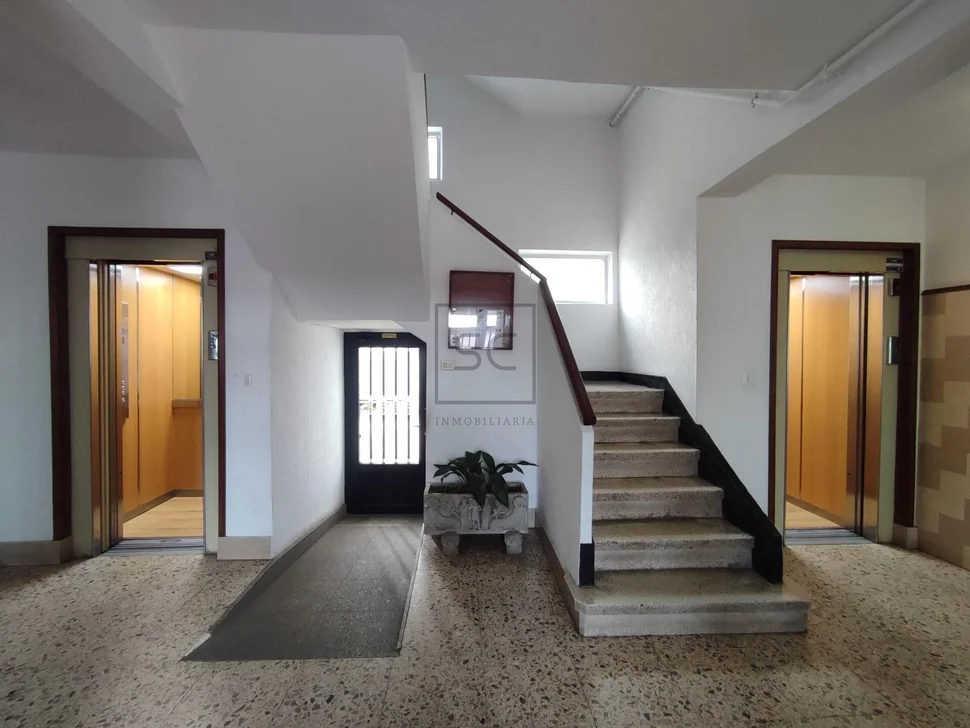 Amplio piso en la zona de caranza ferrol