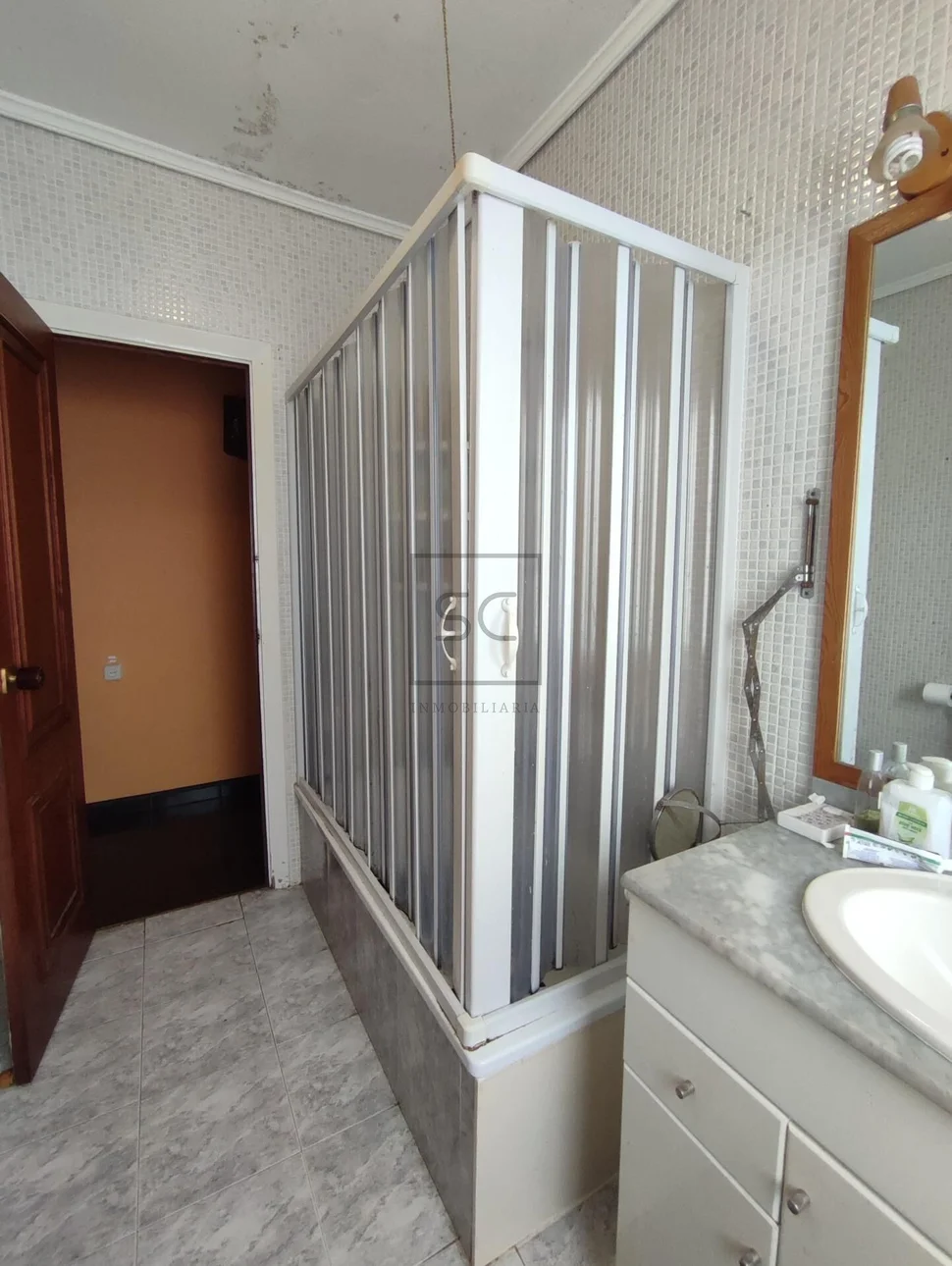 Amplio piso en la zona de caranza ferrol