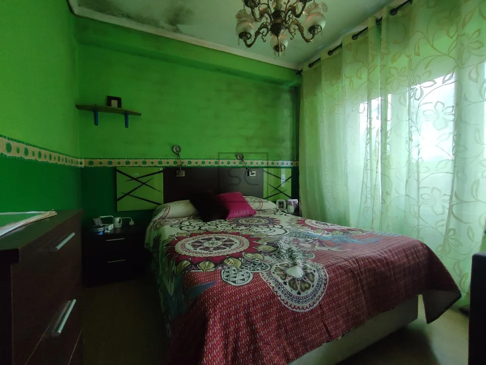 Amplio piso en la zona de caranza ferrol