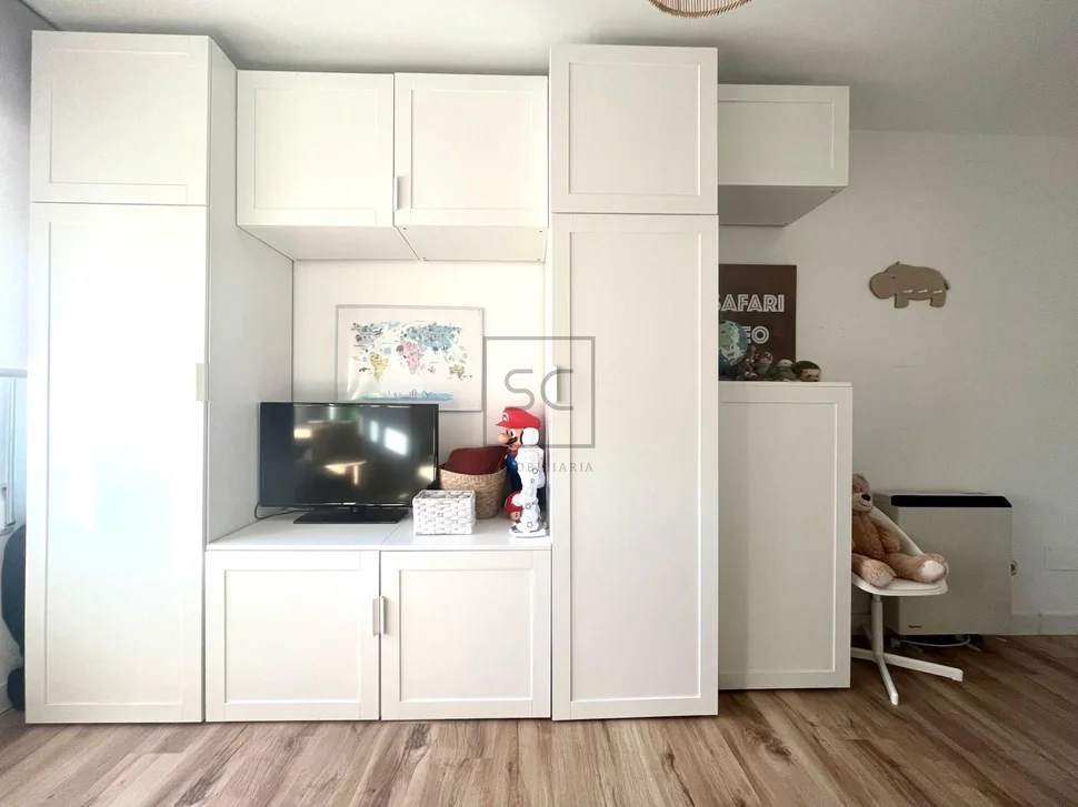 Luminoso primero sin ascensor en narón