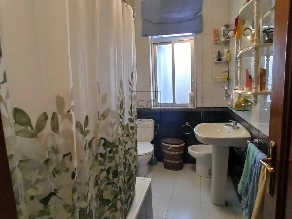 Piso sin ascensor y con balcon en ferrol