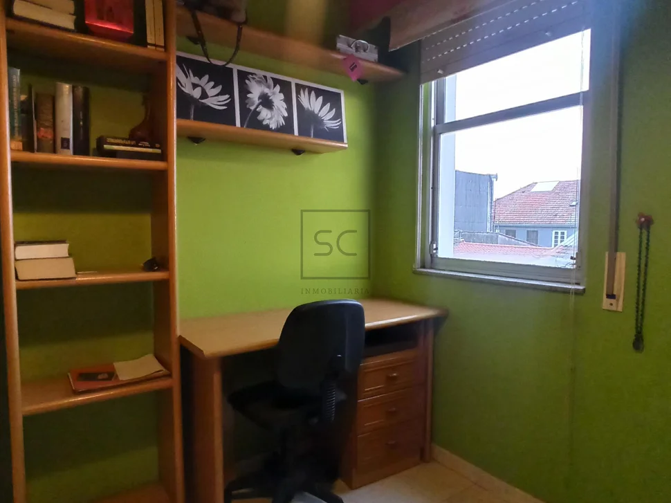 Piso sin ascensor y con balcon en ferrol