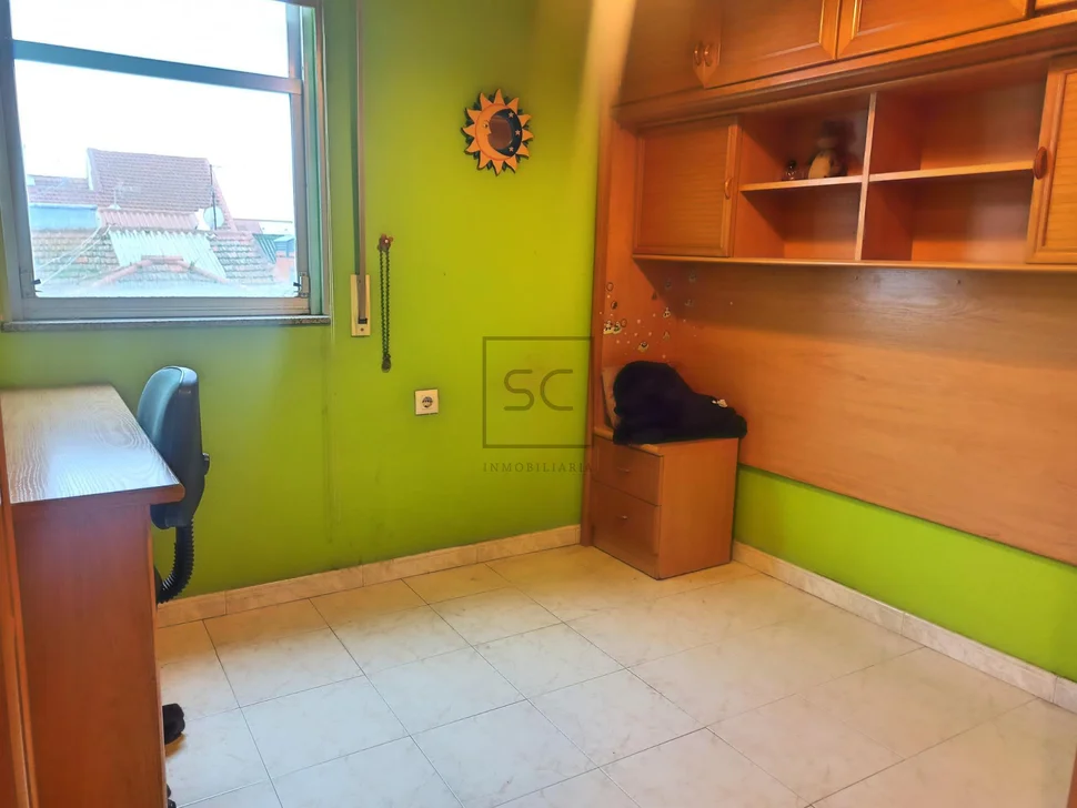 Piso sin ascensor y con balcon en ferrol