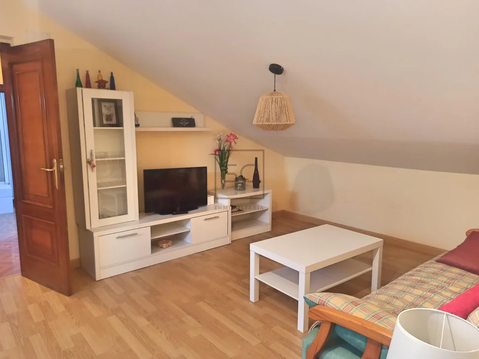 Piso sin ascensor y con balcon en ferrol