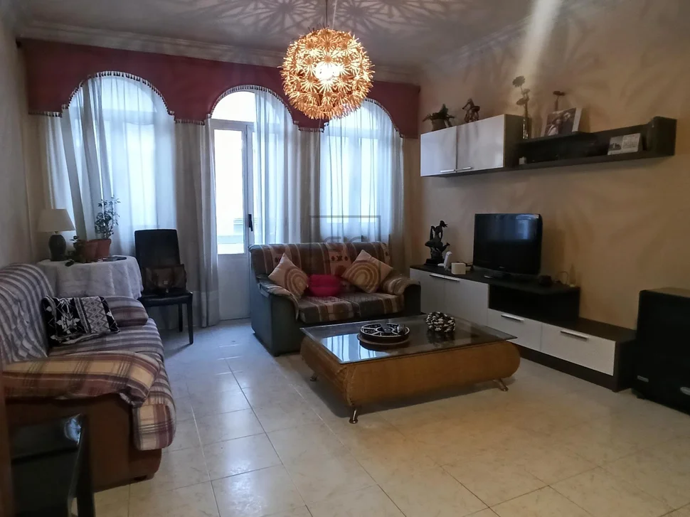 Piso sin ascensor y con balcon en ferrol