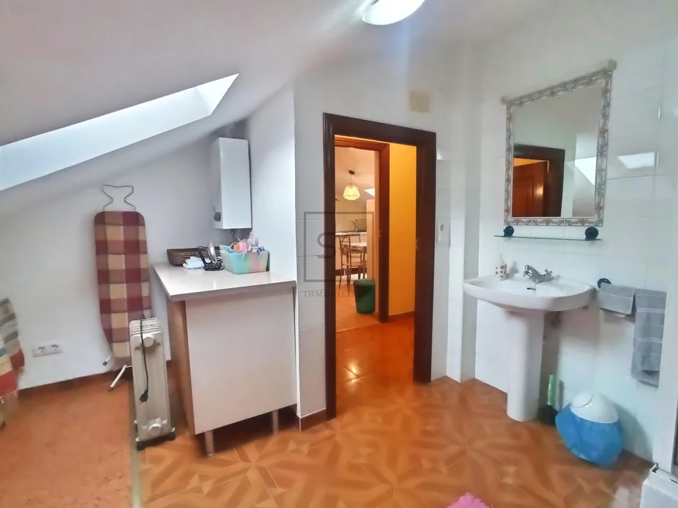 Piso sin ascensor y con balcon en ferrol