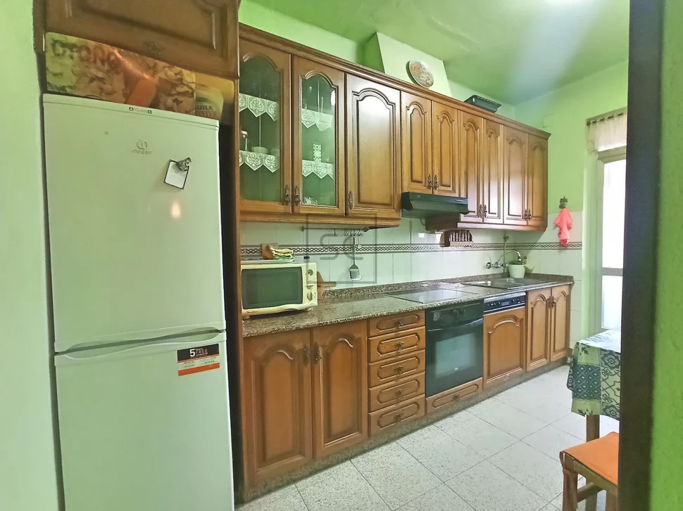 Piso sin ascensor y con balcon en ferrol