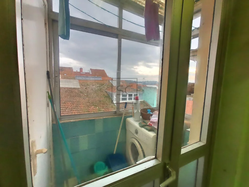 Piso sin ascensor y con balcon en ferrol