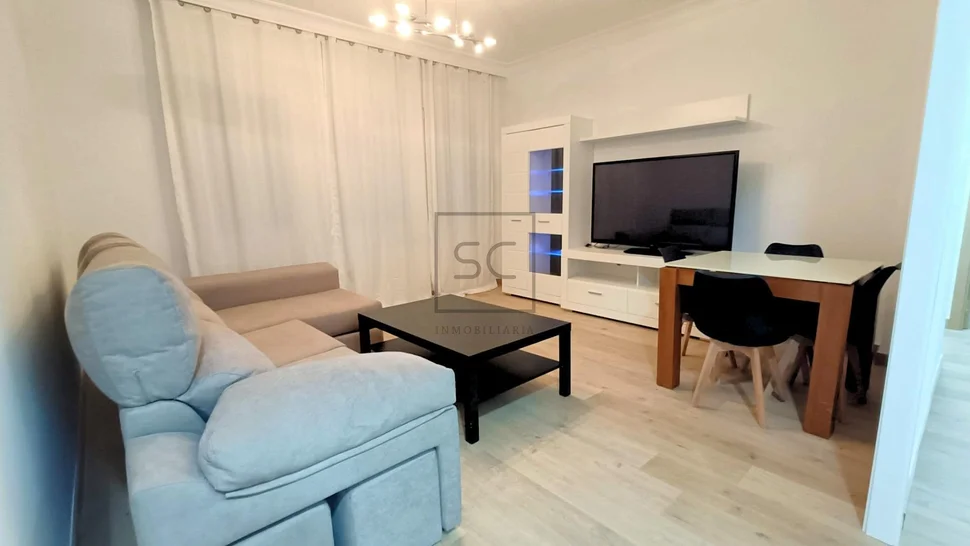 Piso reformado con tres habitaciones en santa cecilia, narón