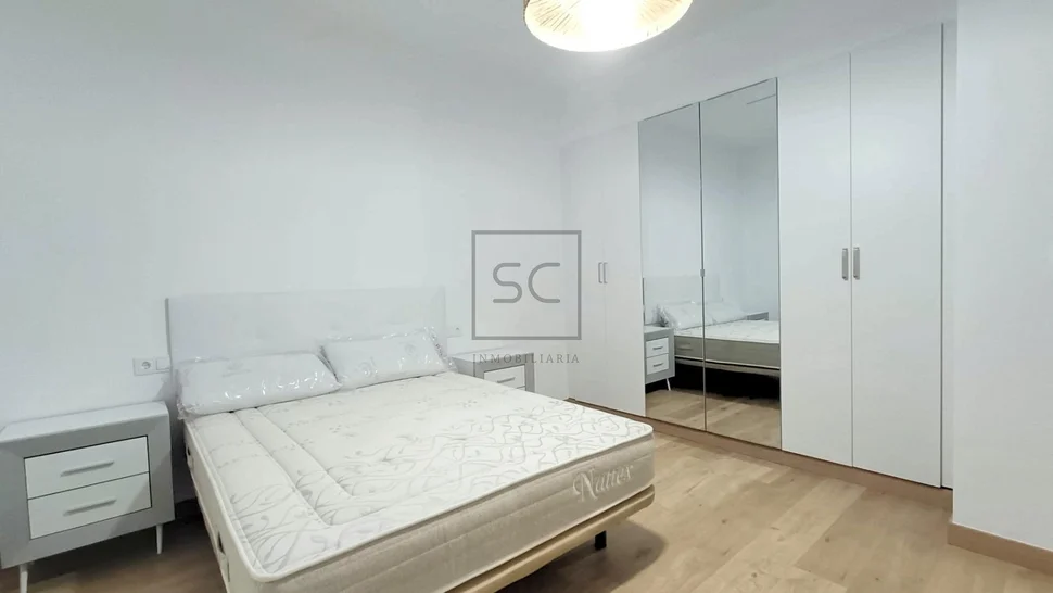 Piso reformado con tres habitaciones en santa cecilia, narón