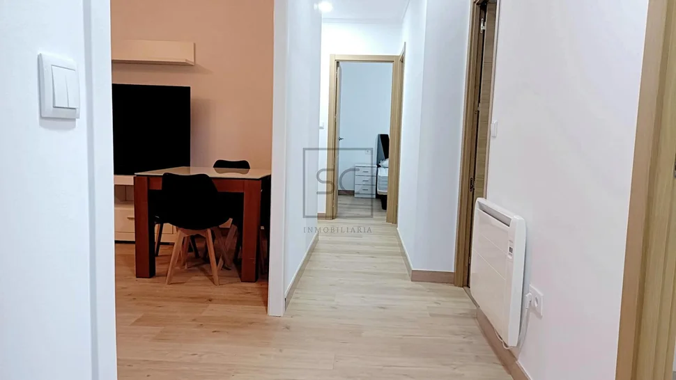 Piso reformado con tres habitaciones en santa cecilia, narón