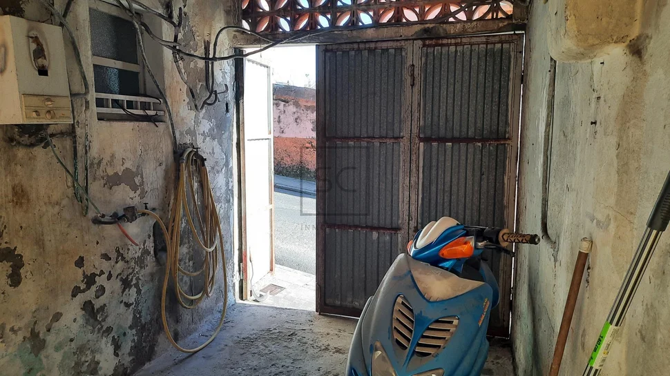 Casa de Pueblo para Reforma en A Graña (Ferrol)