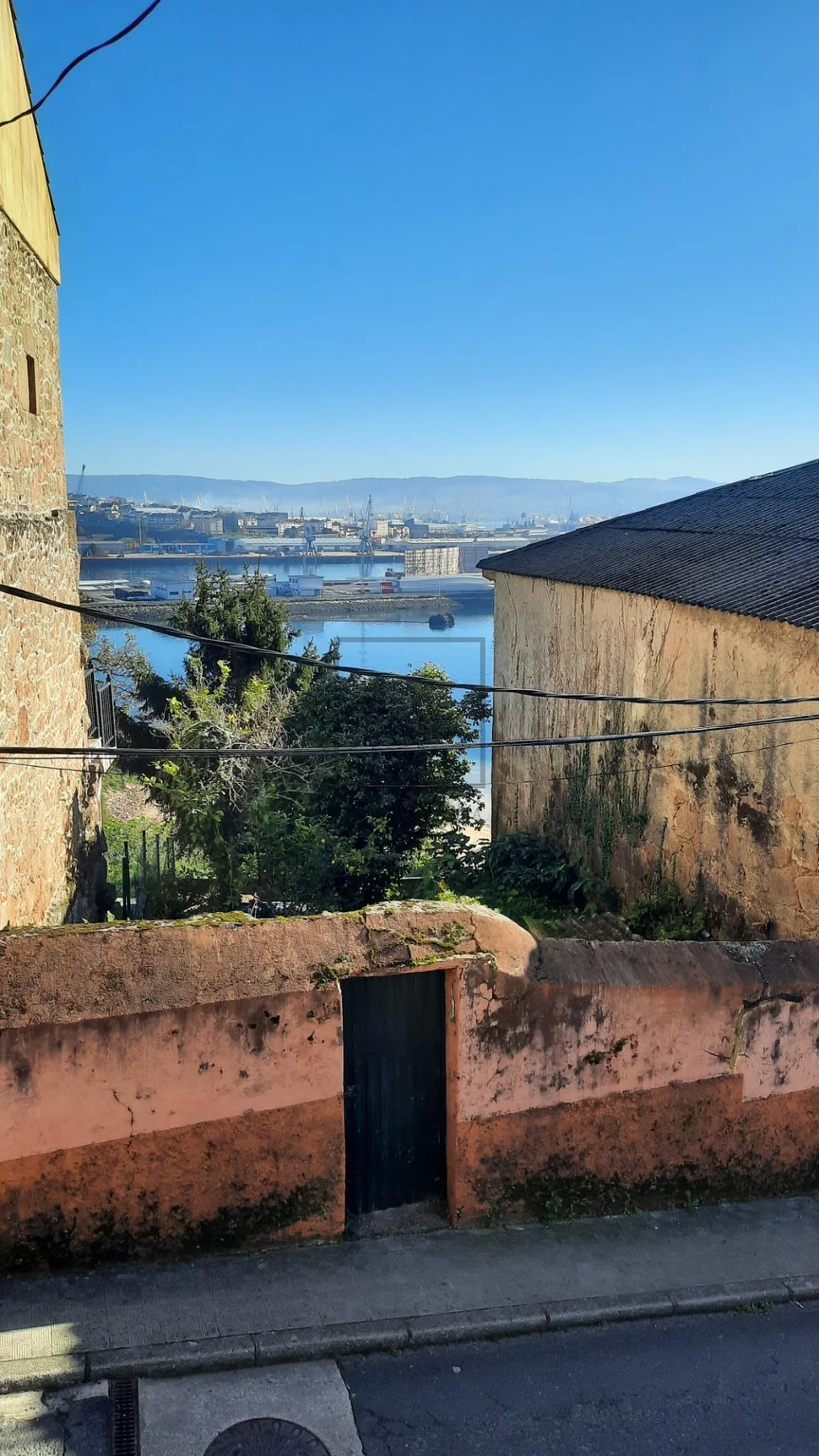 Casa de Pueblo para Reforma en A Graña (Ferrol)