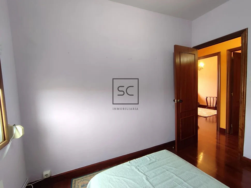 Amplio primero sin ascensor en fene