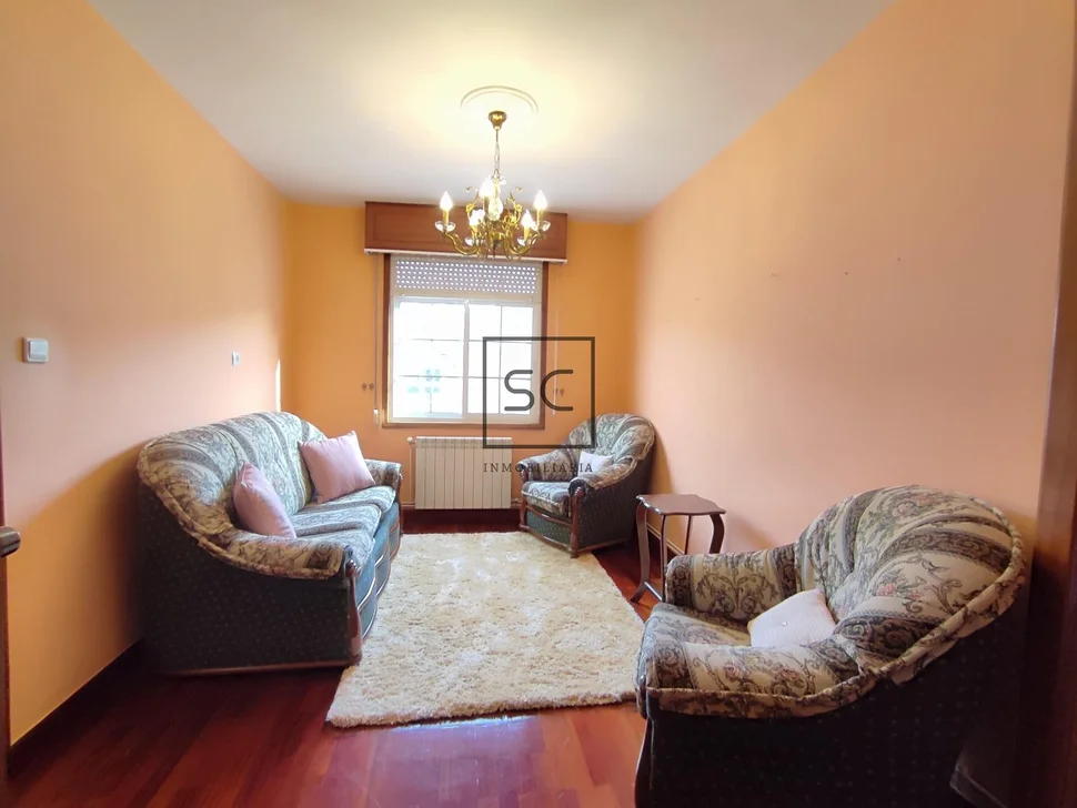 Amplio primero sin ascensor en fene