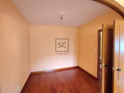 Amplio primero sin ascensor en fene