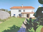 Amplia casa con tres plantas en san mateo, narón