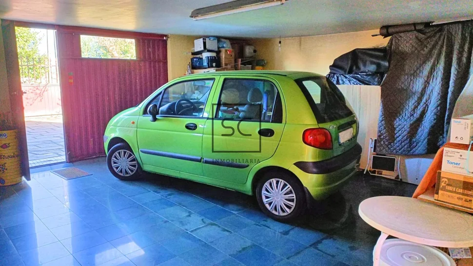 Amplia casa con tres plantas en san mateo, narón