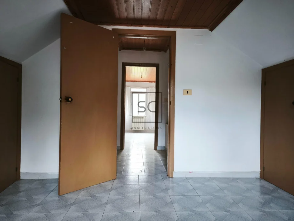 Casa con finca y garaje en cerdido