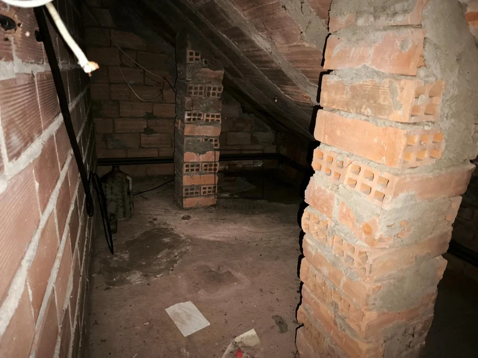 Casa con finca y garaje en cerdido