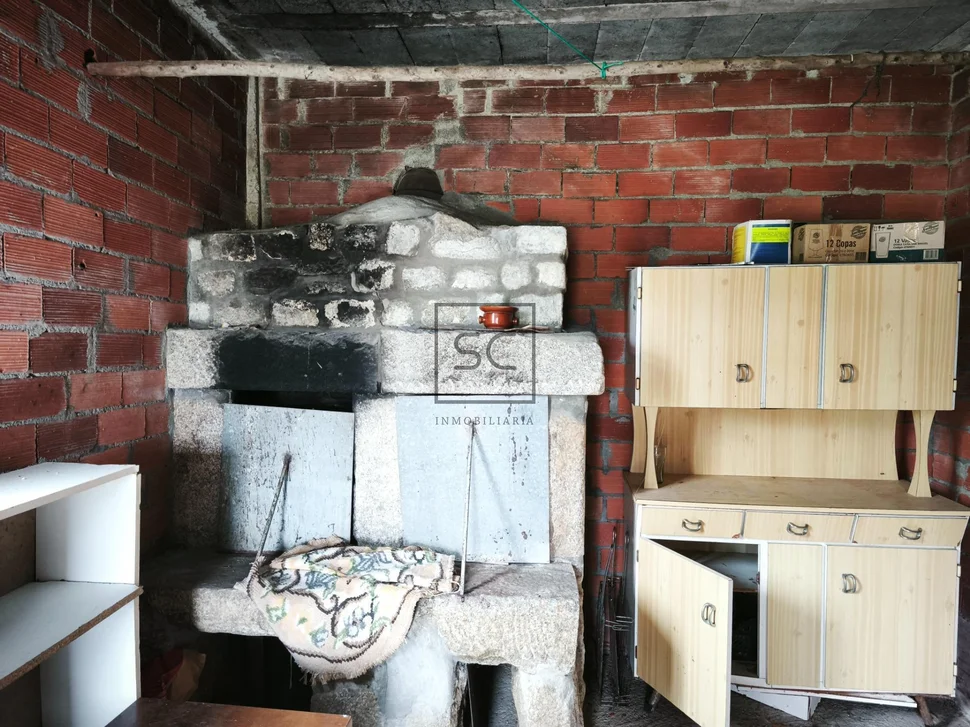 Casa con finca y garaje en cerdido