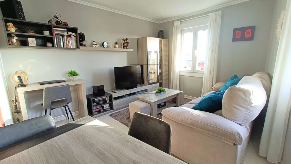 Luminoso piso en a gándara, narón