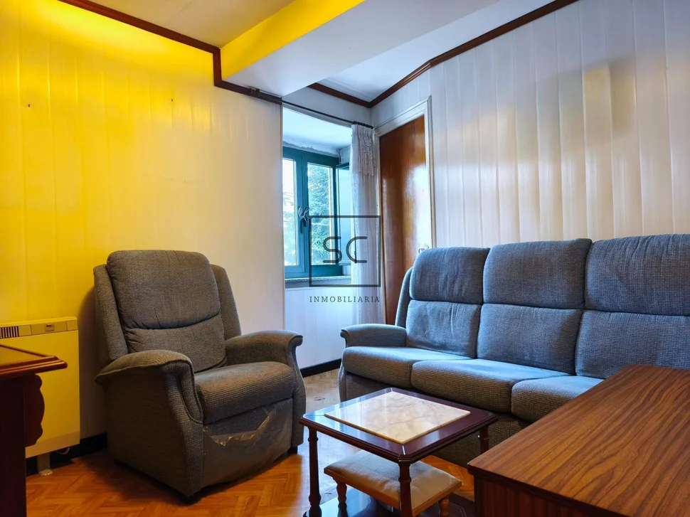 Adosado de dos plantas, patio, bodega y finca en maniños-fene