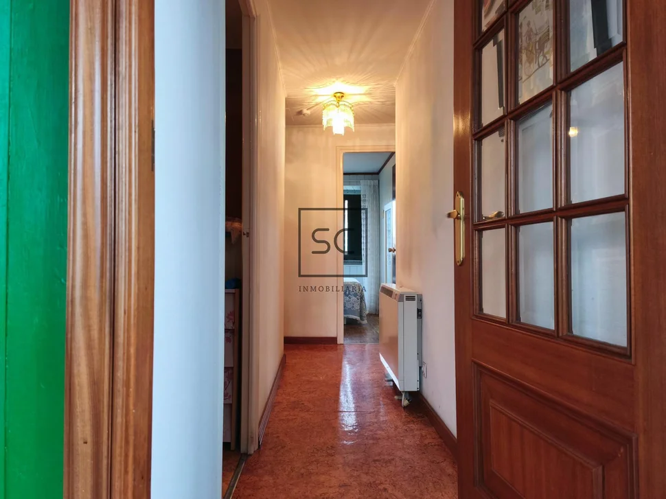 Adosado de dos plantas, patio, bodega y finca en maniños-fene