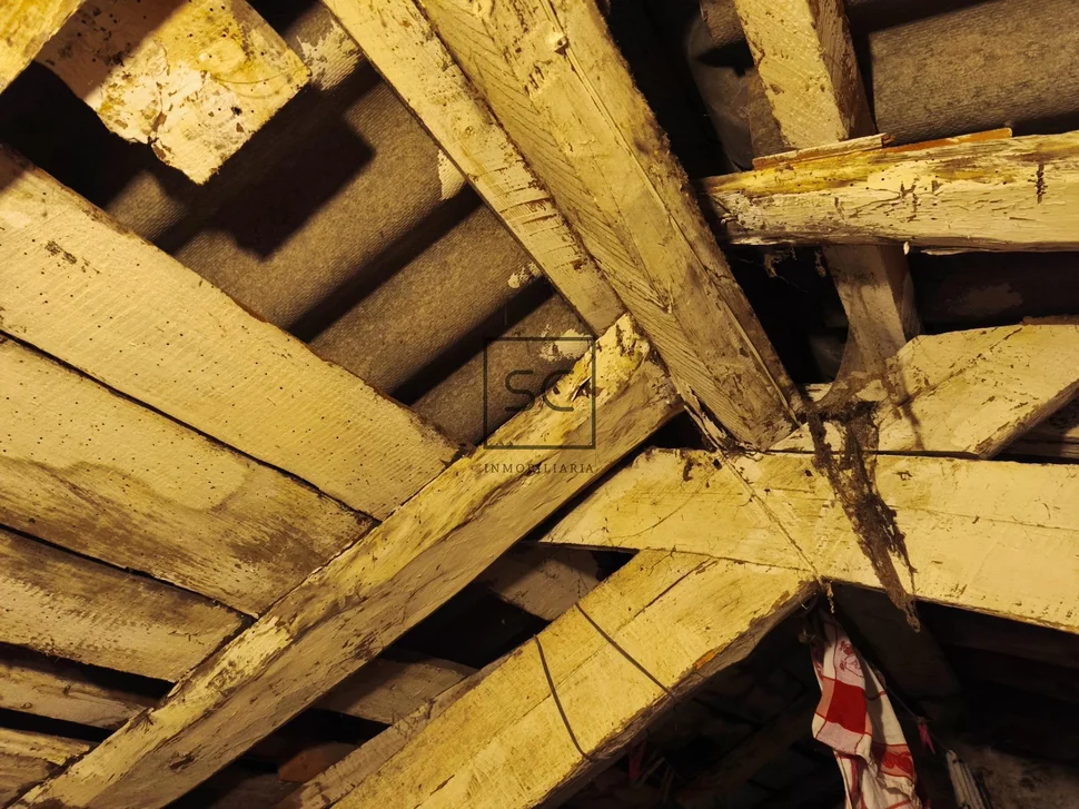 Adosado de dos plantas, patio, bodega y finca en maniños-fene