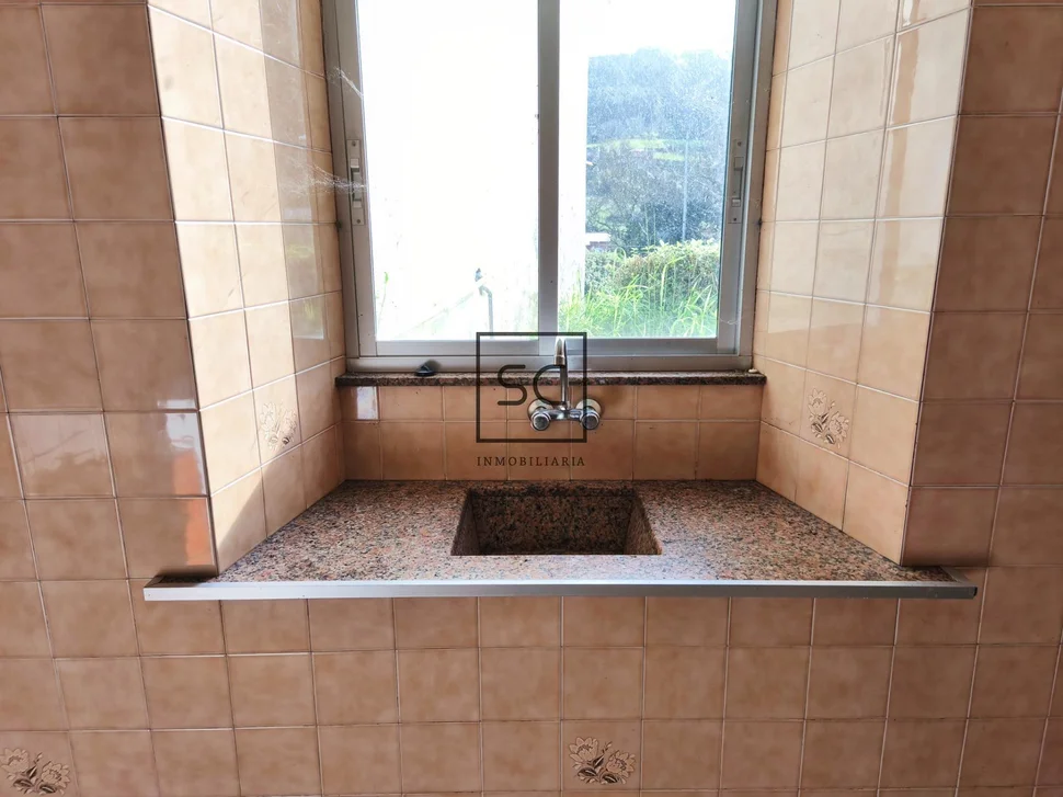 Casa para reformar con vistas a la ría pontedeume