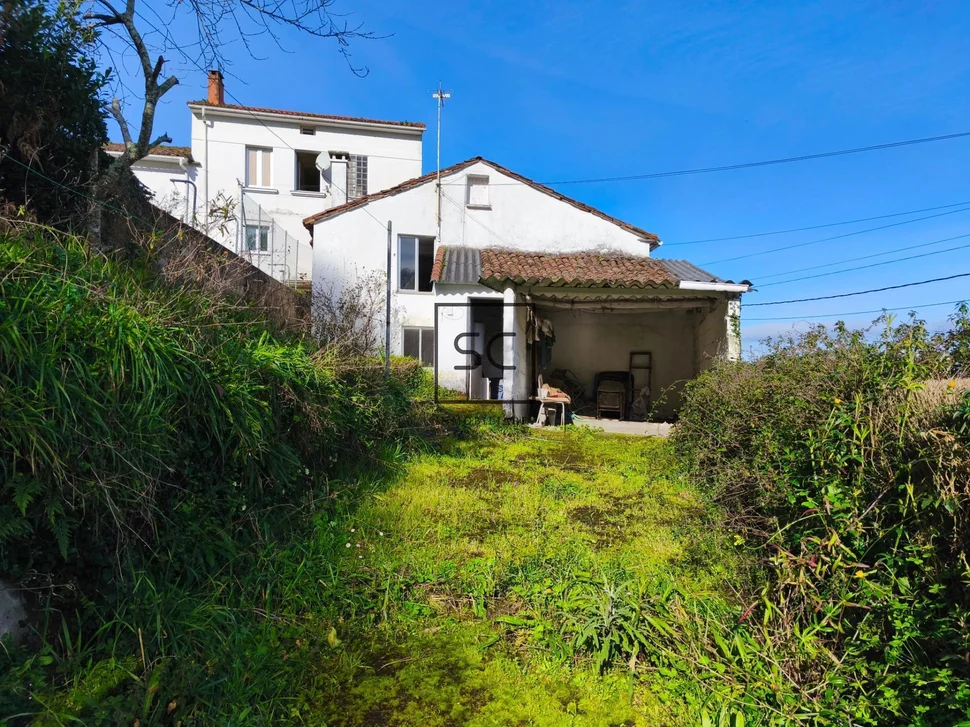 Casa para reformar con vistas a la ría pontedeume