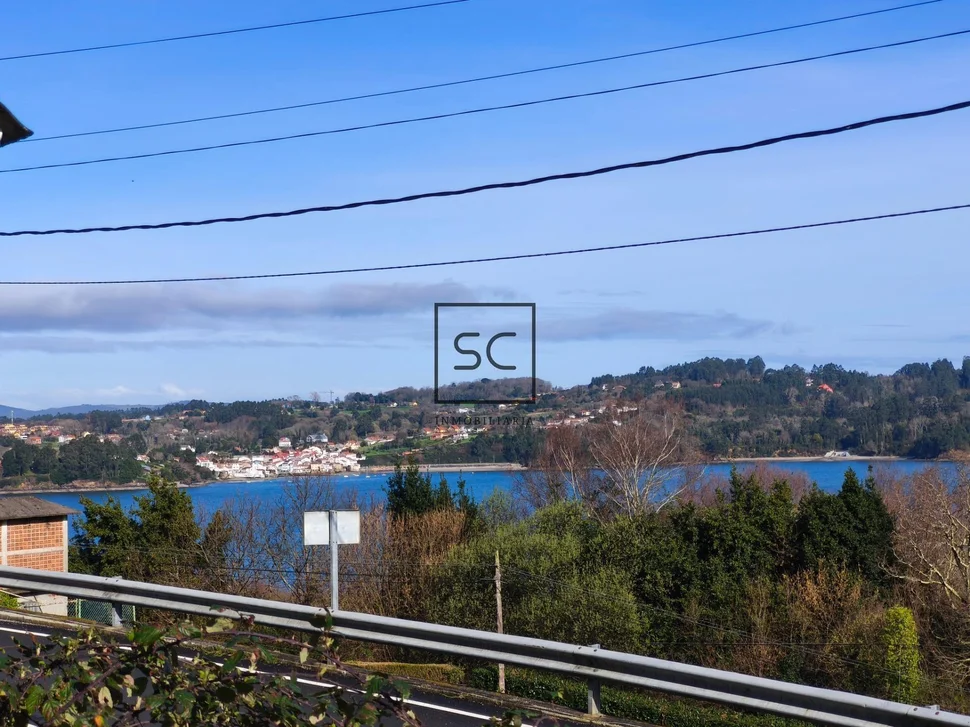 Casa para reformar con vistas a la ría pontedeume