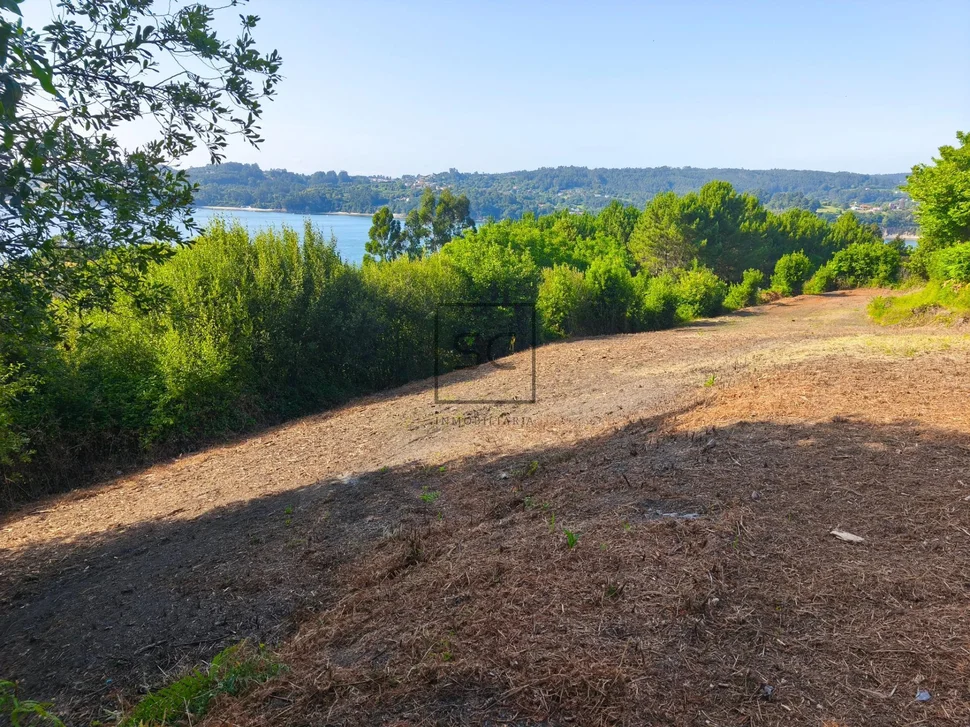 Casa para reformar con vistas a la ría pontedeume