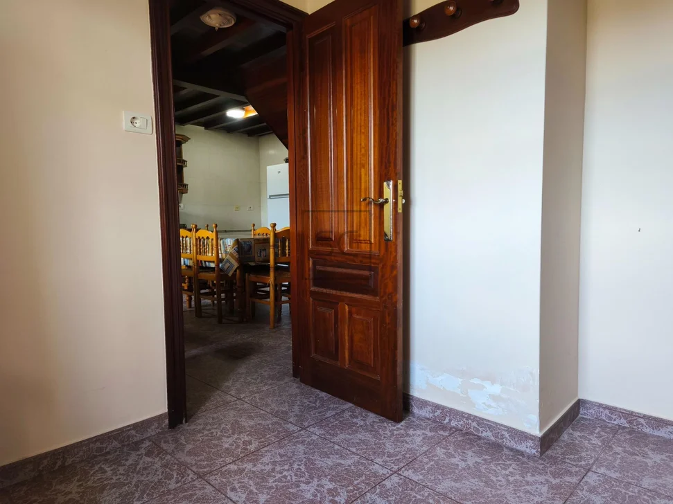 Casa con Garaje, Patio y Finca en Cedeira