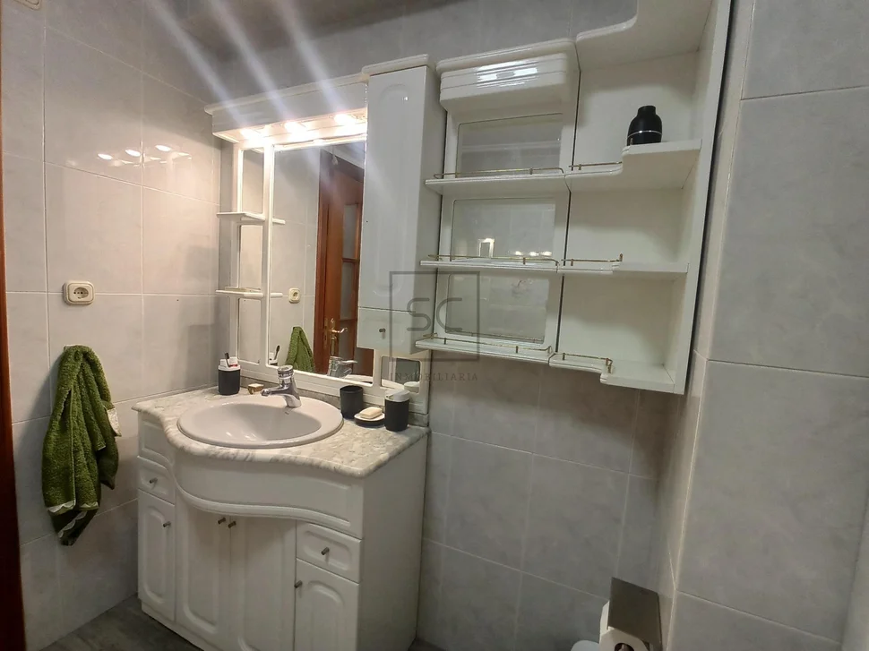 Primero amueblado sin ascensor en ultramar ferrol